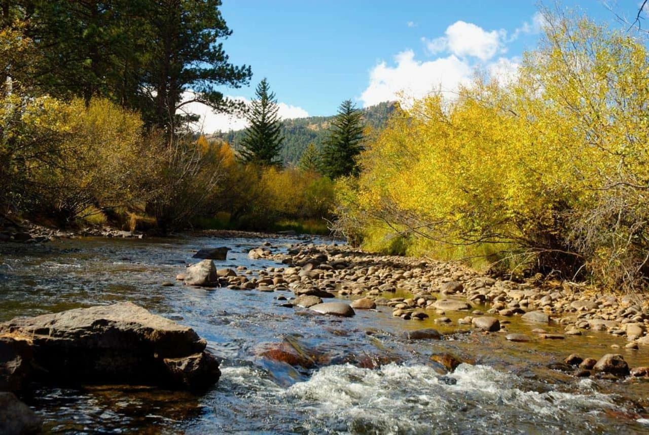 Romantic Riversong Alojamento de Acomodação e Pequeno-almoço Estes Park