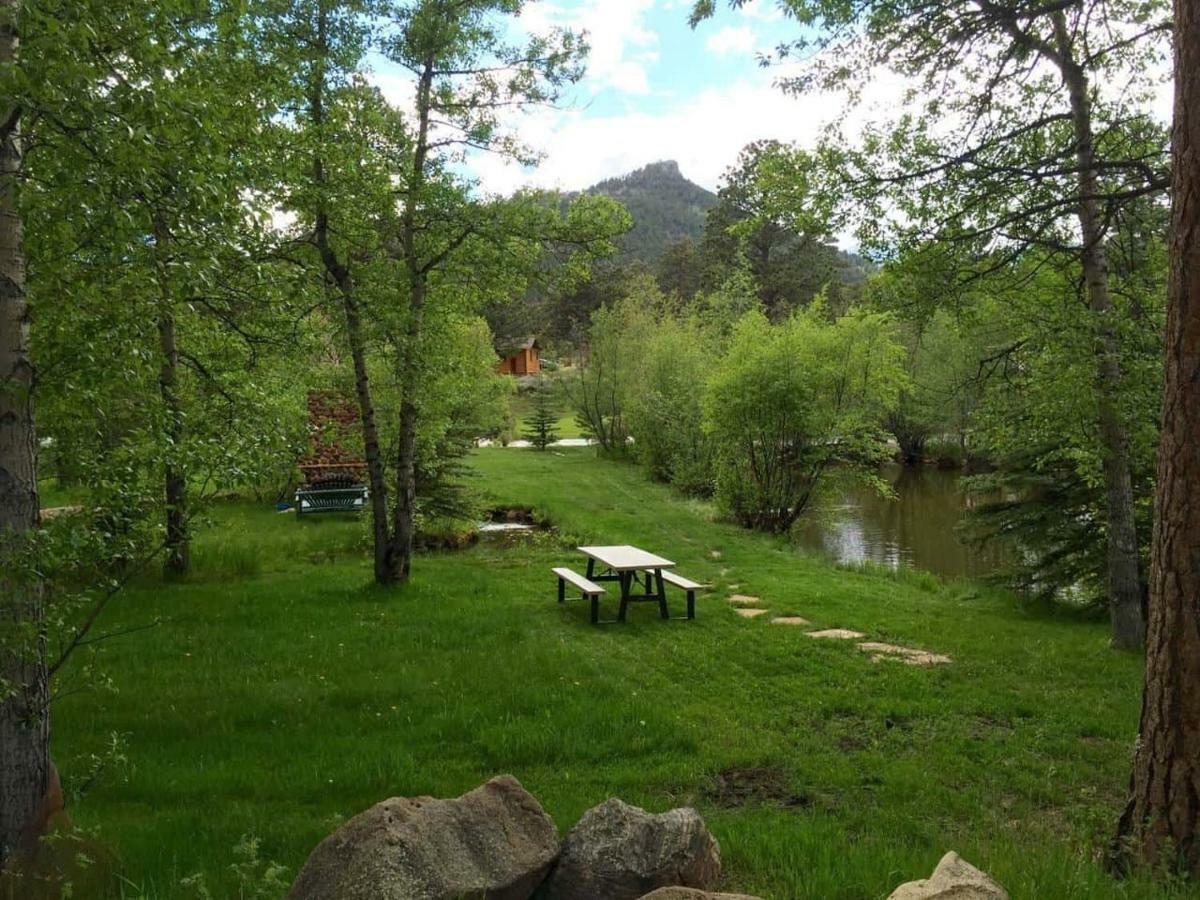 Alojamento de Acomodação e Pequeno-almoço Romantic Riversong Estes Park